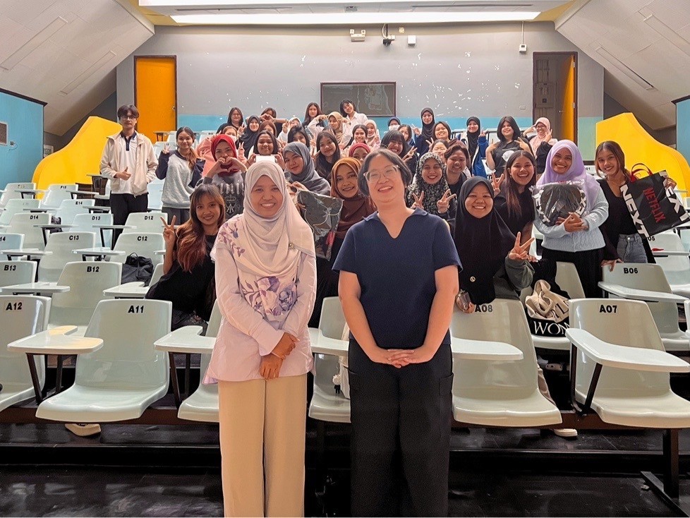 สาขาวิชาภาษาอังกฤษจัดกิจกรรม Professional Translator Talks เสริมความรู้ด้านการแปลซับไตเติล