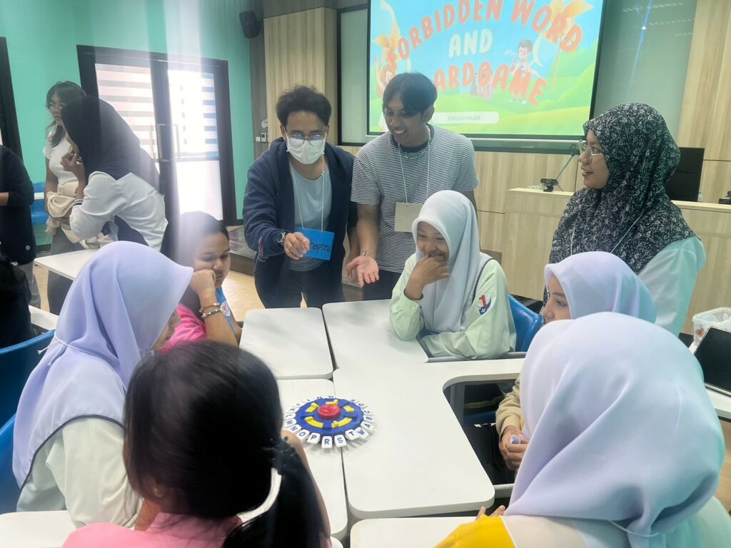 สาขาวิชาภาษาอังกฤษจัดกิจกรรม SLA Inspire Camp เปิดประสบการณ์การเรียนรู้สำหรับนักเรียนที่สนใจเข้าศึกษาต่อ