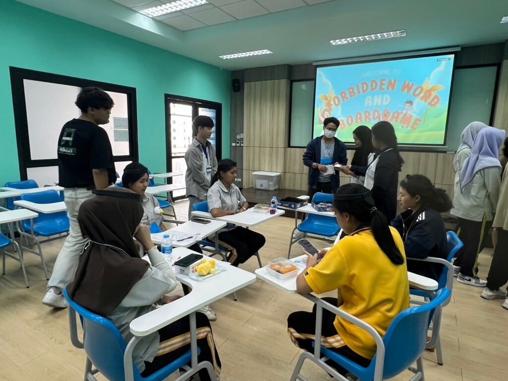สาขาวิชาภาษาอังกฤษจัดกิจกรรม SLA Inspire Camp เปิดประสบการณ์การเรียนรู้สำหรับนักเรียนที่สนใจเข้าศึกษาต่อ