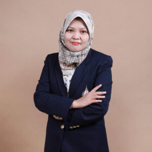 อาจารย์ไอซา อะพรีดายานี