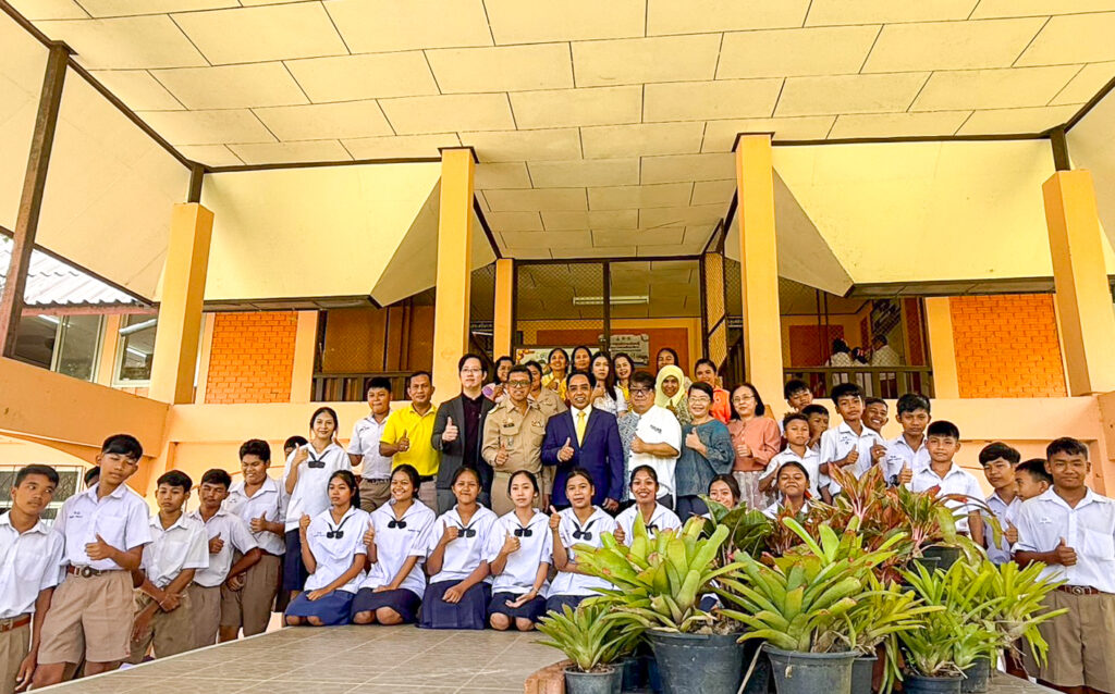 ห้องสมุดโรงเรียนชุมชนใหม่2