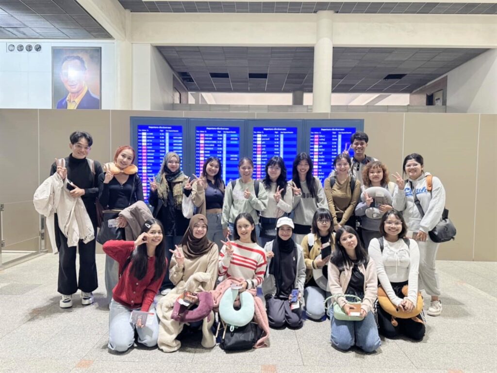 นศ.จีน ณ ม (4)